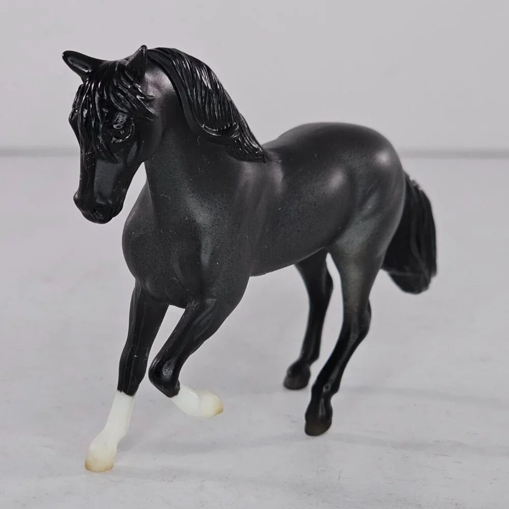 Breyer Stablemate Horse Lover's Collection Paso Fino Dark Grey #5412